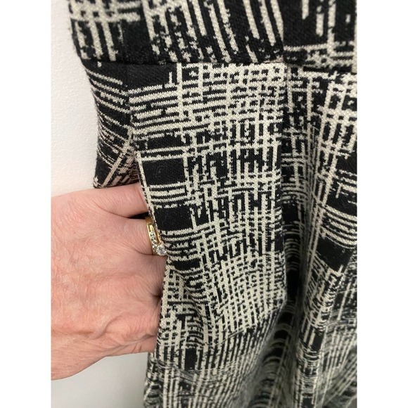Of Mercer Beacon Dress MEDIUM Black White Sleeveless Abstract Print Fit & Flare - Picture 5 of 7